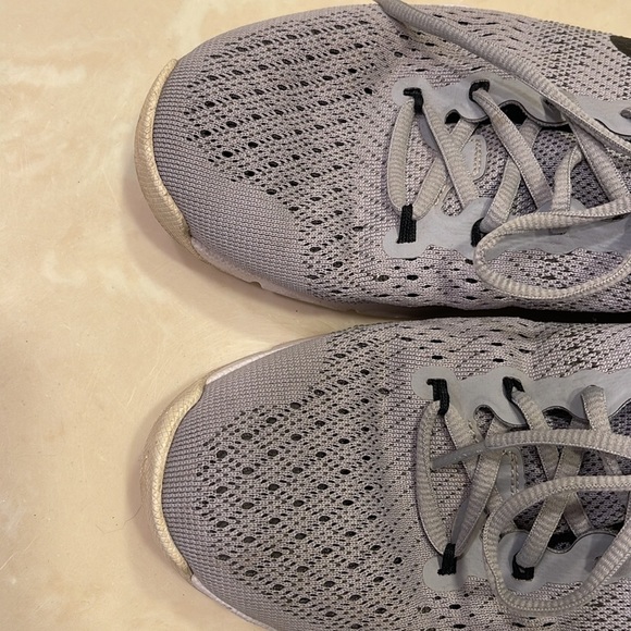 Nike Training Shoes - Picture 9 of 10